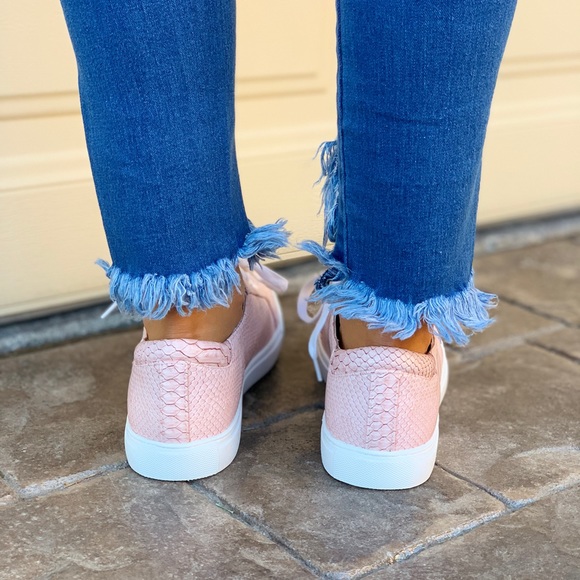 Blush Snake Embossed Low Top Lace Up Sneakers - Picture 3 of 7